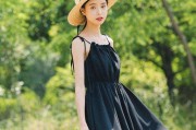穿小裙子的文案(穿小裙子的文案怎么写)